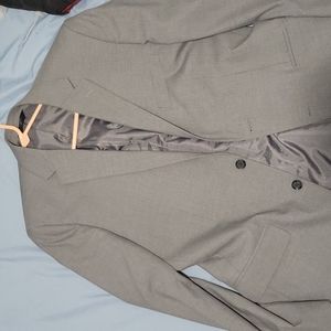 I sell it because it is not my size anymore